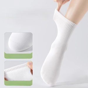 Daily Disposable Compressed Travel Socks1