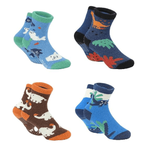 Kids Fuzzy Slipper Socks with Grips1