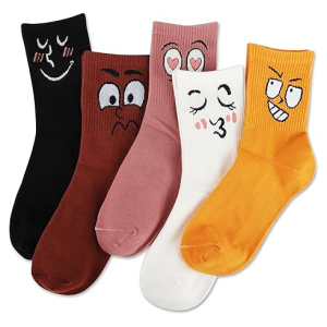 Magnetic Holding Hands Couple Socks1