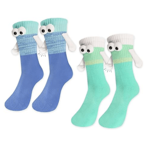 Magnetic Holding Hands Couple Socks1
