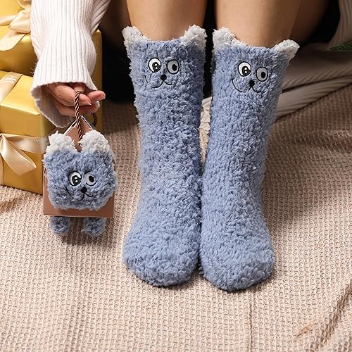 Women’s Cozy Animal Fuzzy Socks Gift Set3