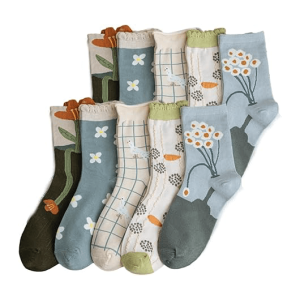 Women’s Embroidered Floral Crew Socks2 Women’s Embroidered Floral Crew Socks2