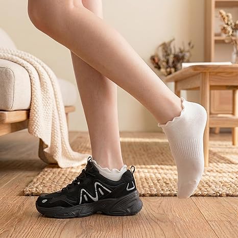 Women’s Ruffle No Show Socks2