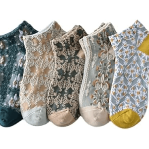 Women’s Vintage Floral Ankle Socks2 Women’s Vintage Floral Ankle Socks2